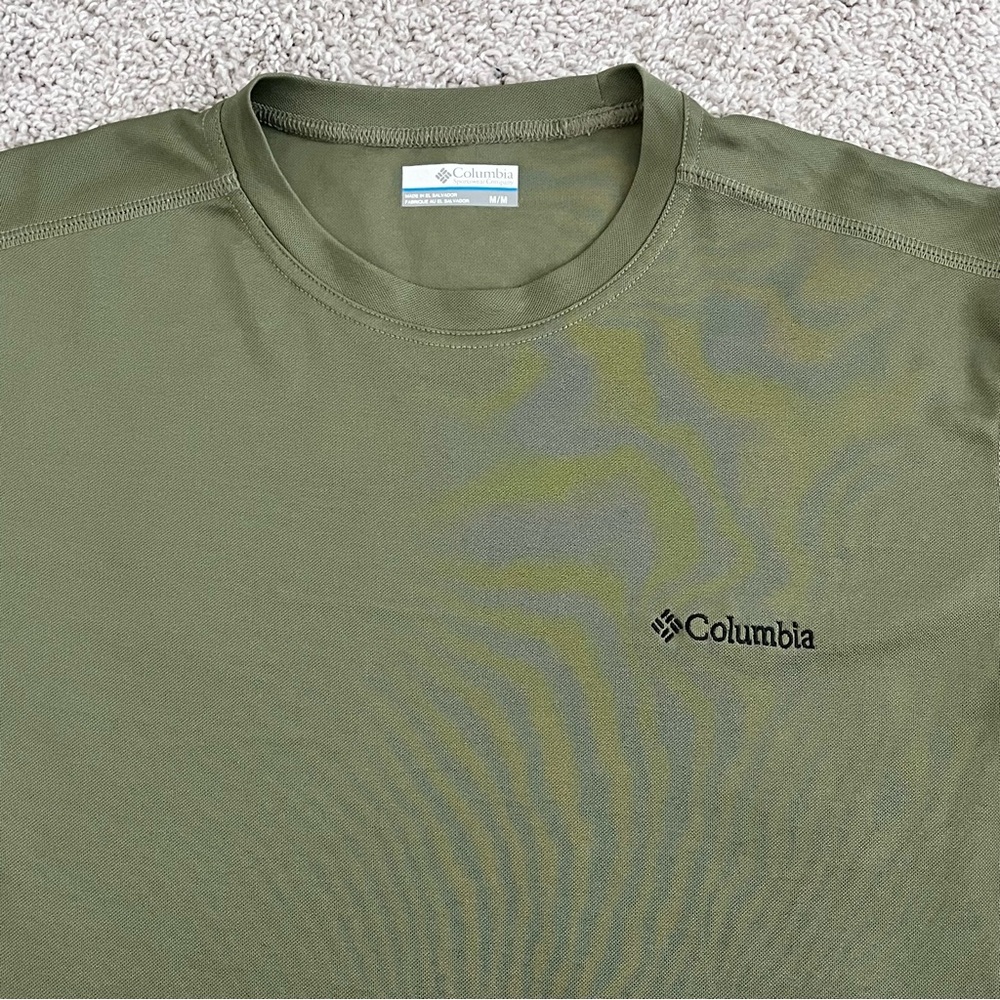 Columbia Men's Olive Green Omni-Wick Short Sleeve Tee - Picture 2 of 16